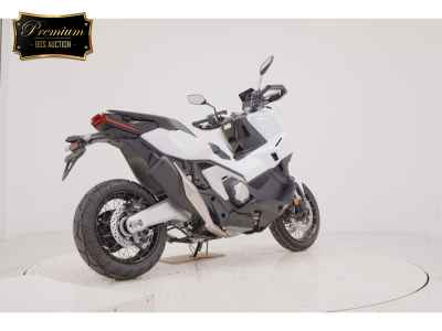 Yamaha XJR1300