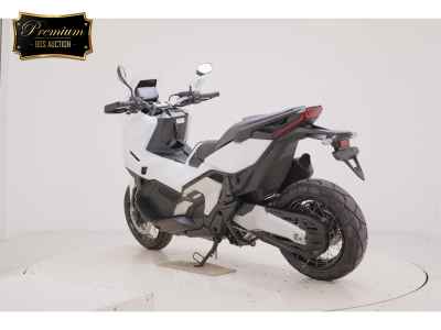 Yamaha XJR1300