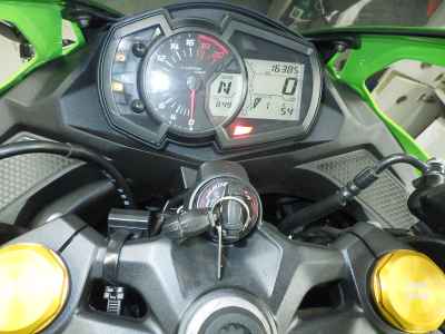 Kawasaki Ninja ZX-25R 2021