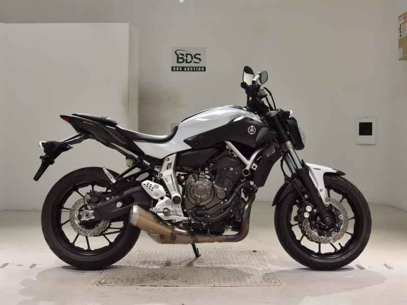 Yamaha MT-07 2015