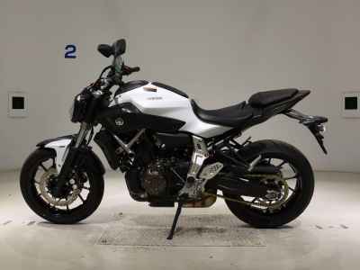 Yamaha MT-07 2015