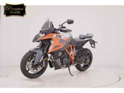 KTM 1290 Super Duke GT 2025