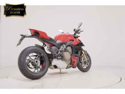 Ducati Streetfighter V4S 2025