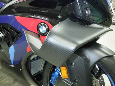 BMW M1000RR 2025