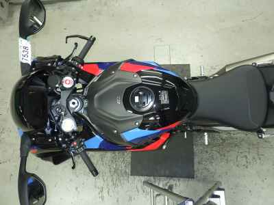 BMW M1000RR 2025