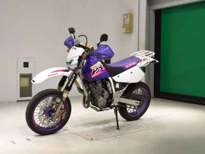 Suzuki DR250R-S