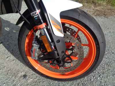 KTM 890 Duke R 2022