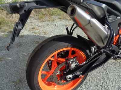 KTM 890 Duke R 2022