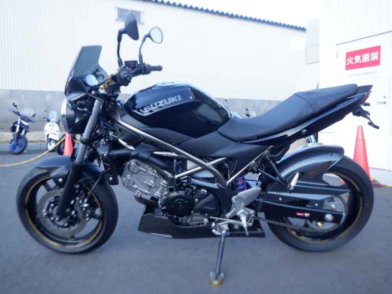 Suzuki SV650 2022