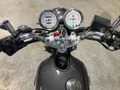 Yamaha SR400 2022