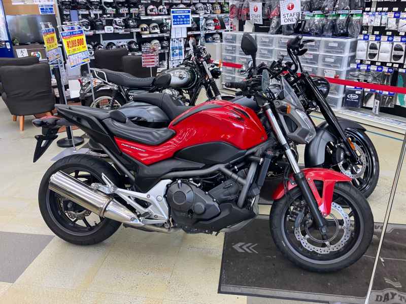 Honda NC700S 2012