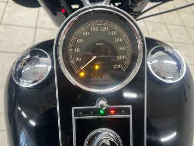 Harley-Davidson FLSTFB 2013