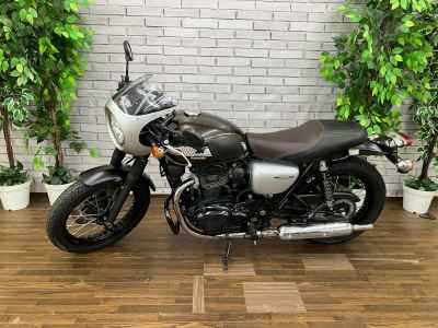 Kawasaki W800 Cafe 2019