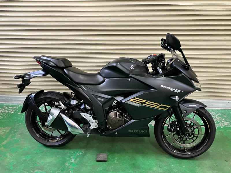 Suzuki Gixxer 250SF