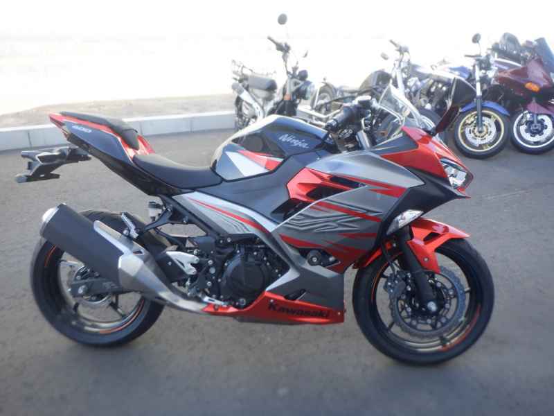 Kawasaki Ninja 400 2018