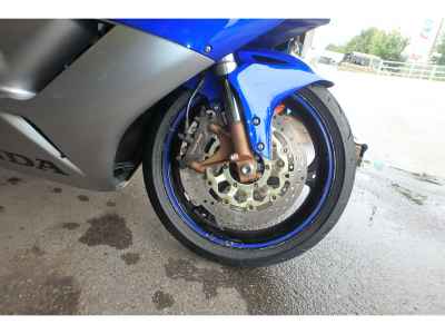 Honda CBR1000RR 2005