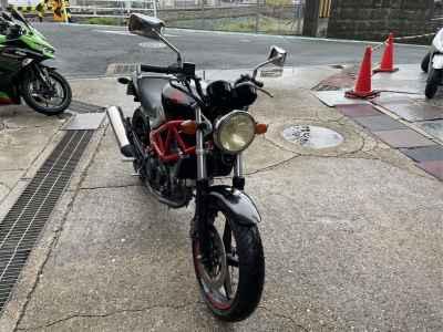 Honda VTR250 2011