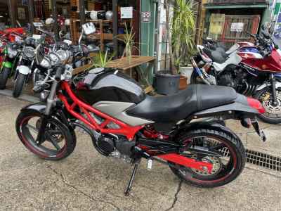 Honda VTR250 2011