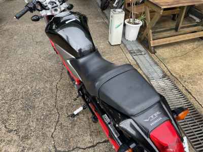 Honda VTR250 2011