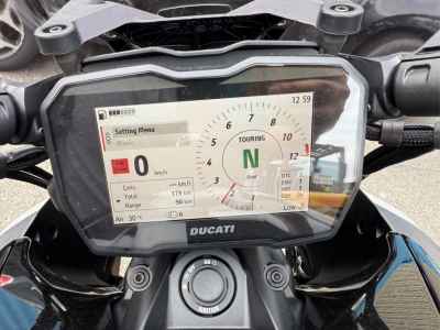 Ducati Diavel V4 2025