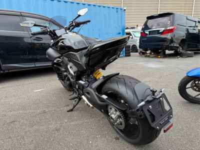 Ducati Diavel V4 2025