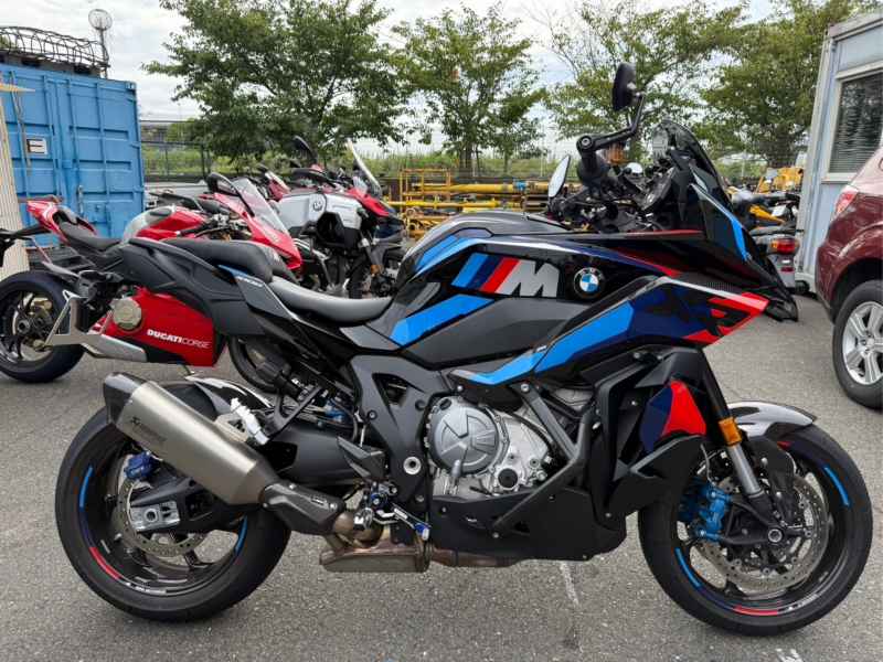 BMW M1000XR 2024