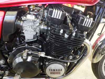 Yamaha XJ550