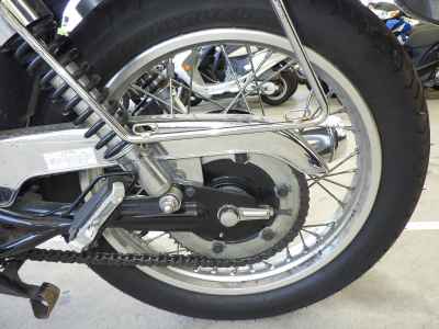 Yamaha SR400 2021