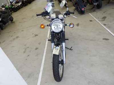 Yamaha SR400 2021