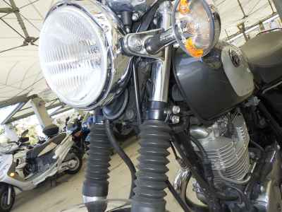 Yamaha SR400 2021
