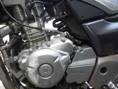 Suzuki GSR250