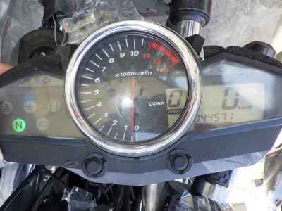 Suzuki GSR250