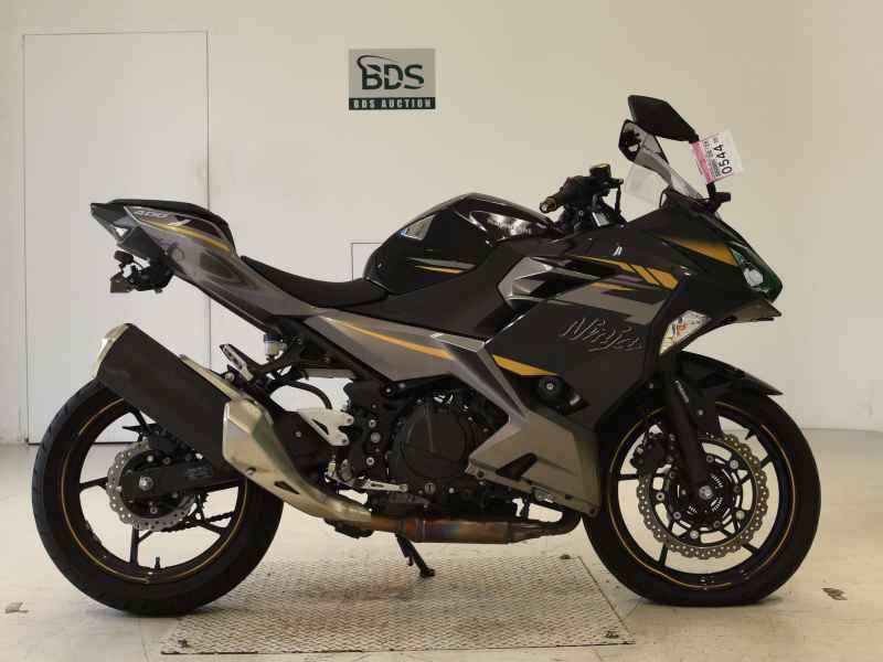 Kawasaki Ninja 400 2022