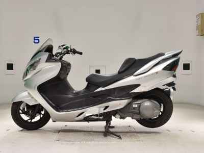 Suzuki Skywave 250S