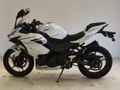 Kawasaki Ninja 400 2023