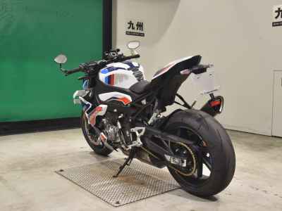 BMW M1000R 2024