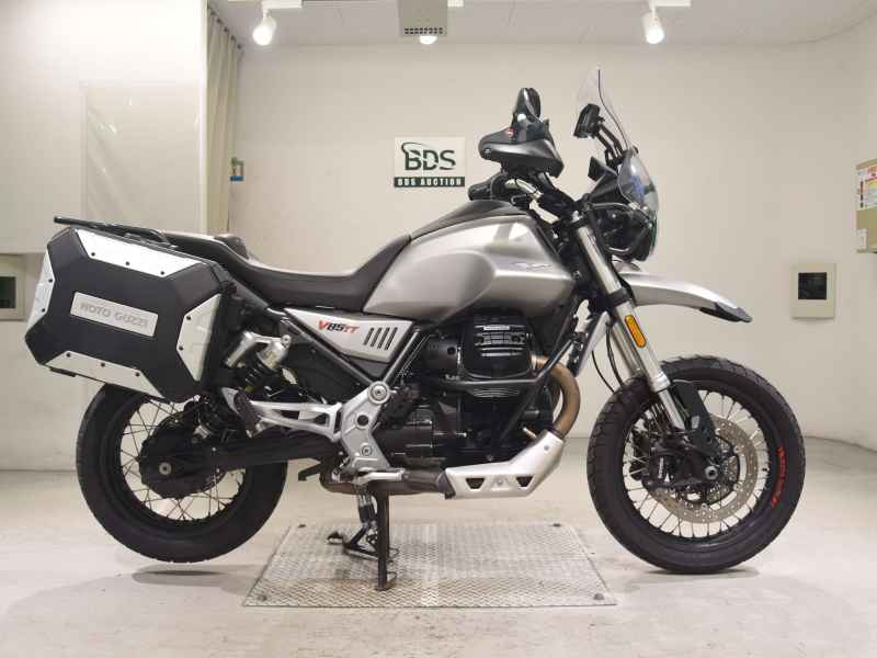 Moto Guzzi V85TT 2021