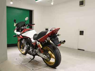 Honda CB400SFV Boldor 2010
