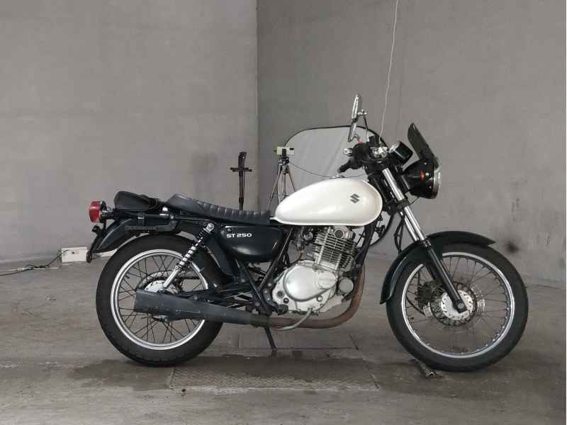 Suzuki ST250E