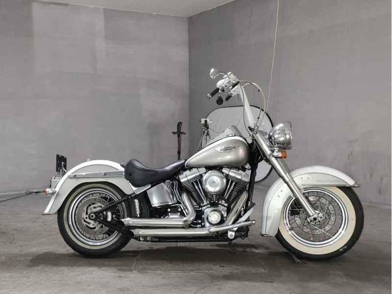Harley-Davidson FLSTN1580 2009