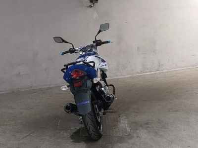 Suzuki GSR250