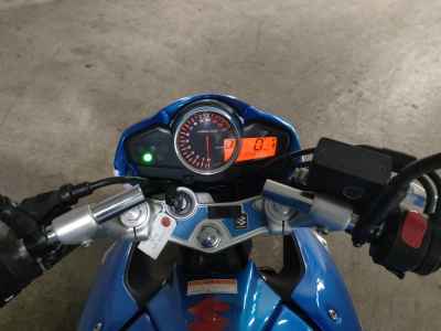 Suzuki GSR250