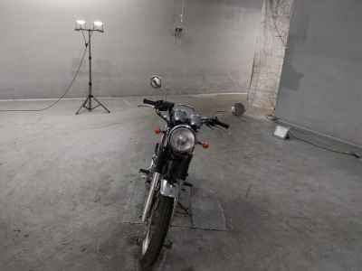 Yamaha SR400 2005