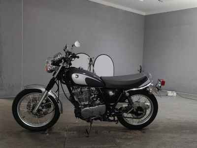 Yamaha SR400 2021