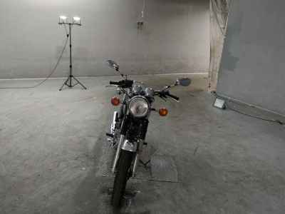 Yamaha SR400 2021