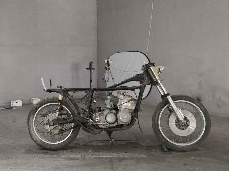 Suzuki GT750