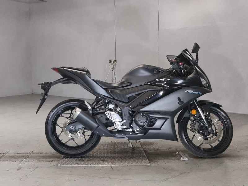 Yamaha YZF-R25 2023