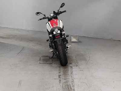 Yamaha XSR900 2021