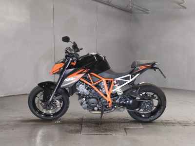 KTM 1290 Super Duke R 2015