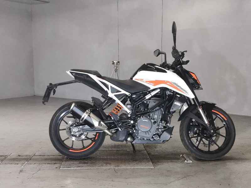 KTM 390 Duke 2022